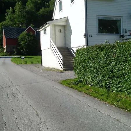 Semesterbostad 313 Steinsdalsvegen Norheimsund