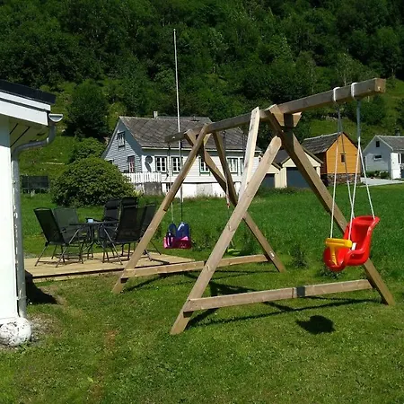 313 Steinsdalsvegen